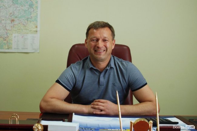 Затиснутий палець та подерті черевики: як щедрували відомі волиняни