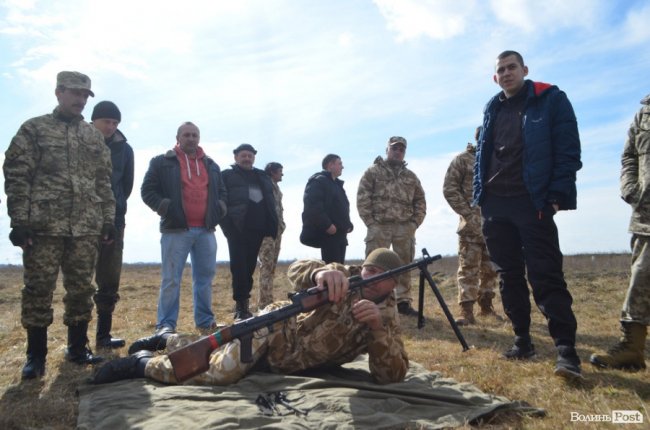 Важко в навчанні – легко в бою: на Волині - «вогневий» вишкіл загонів тероборони