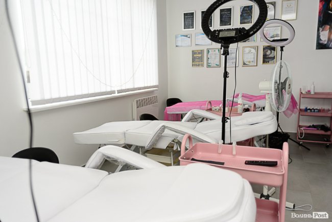 Молодість та краса: у Луцьку б’юті-студія надає інноваційні послуги для жінок*