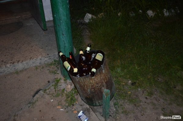 Танці, бійки, кавалери… Як святкують День Молоді у волинській глибинці. ФОТО