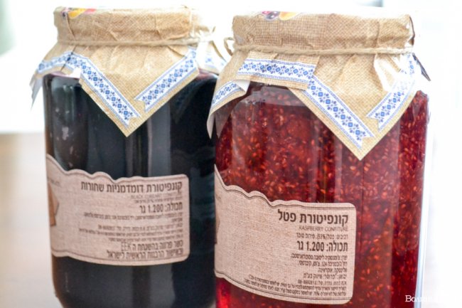 Природа – не на карантині: у волинських лісах збирають березовий сік для декількох континентів. ФОТО