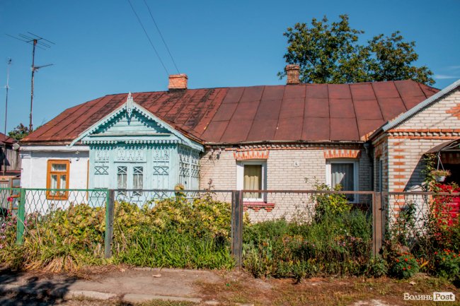 Чисте повітря та сільська тиша: за що лучани люблять Кічкарівку. ФОТО