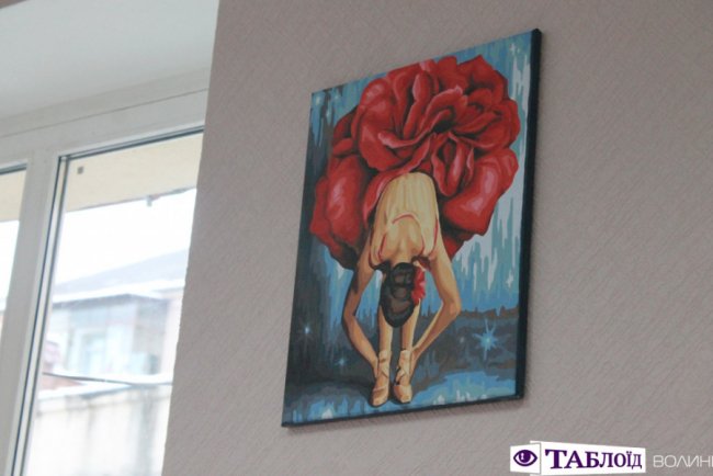 У центрі Луцька відкрили танцювальну школу для дітей і дорослих*