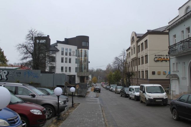 Сучасний ремонт – все ж недостатня умова називатися п’ятизірковим готелем. Кожен номер повинен мати хоча б 14 квадратів житлового простору…