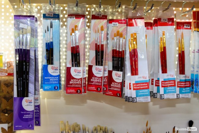 Усе для школи, офісу і творчості – в одному місці: що, як і за скільки в магазині «Офіс Центр» у Луцьку*