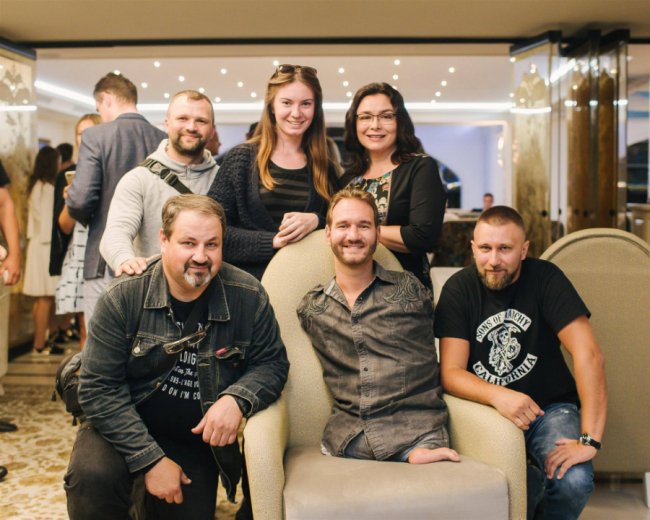 «Я – один з тих, хто ламав стереотипи та ходив до церкви  в джинсах»,  – пастор Сергій Шараєвський