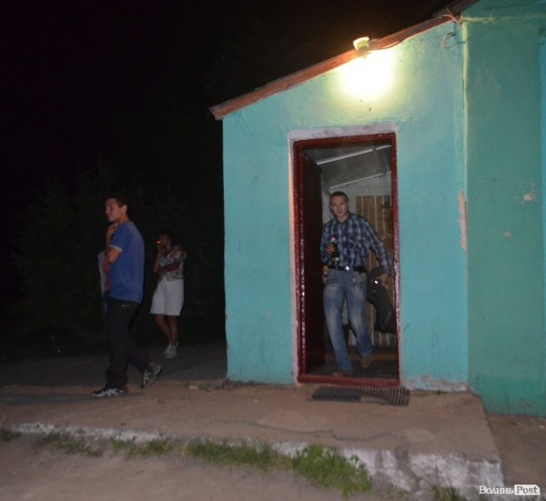 Танці, бійки, кавалери… Як святкують День Молоді у волинській глибинці. ФОТО