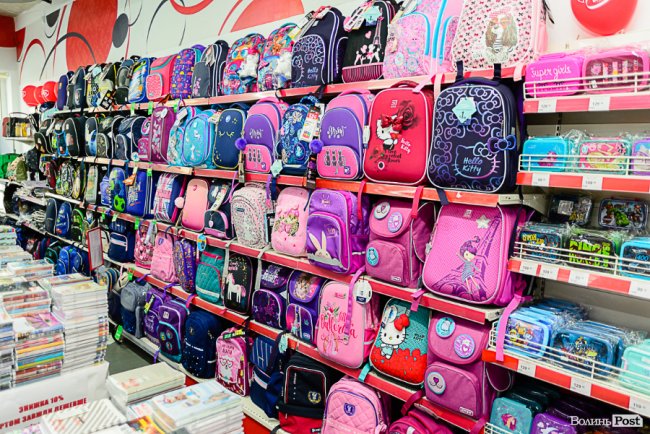 «Офіс Центр» у Луцьку – місце для вигідного шопінгу перед школою*