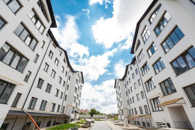 Чому олігархи обирають Струмівку*