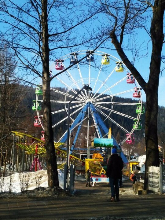 «Нотатки мандрівника» Віктора Павлюка: 9 країн за 100 доларів