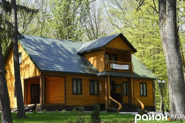 «Нам приємно, якщо гості їдуть з усмішками», – керівник Воротнівського молодіжного центру Валентина Юхимчук