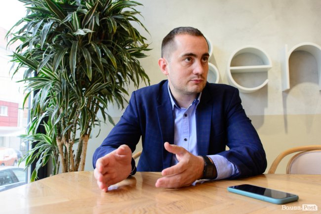 «Якщо для порятунку треба бути злим, я буду злим»: волинський нейрохірург, що оперує «безнадійних» дітей 