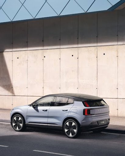 Volvo EX30: новий компактний вибір для екологічних водіїв