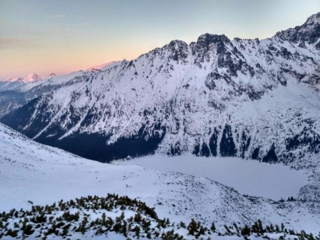 «Нотатки мандрівника» Віктора Павлюка: 9 країн за 100 доларів