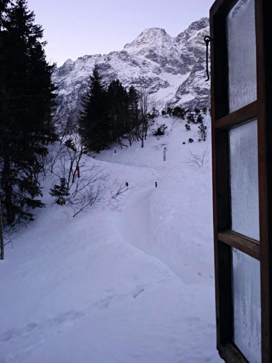 «Нотатки мандрівника» Віктора Павлюка: 9 країн за 100 доларів