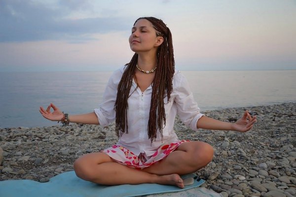 «Нотатки мандрівниці» Ольги Шевченко: море, маяки, свобода