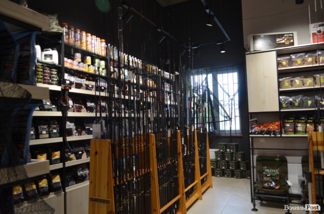 Голландка і українець створили у Луцьку рибальський шоурум Caro Carp*