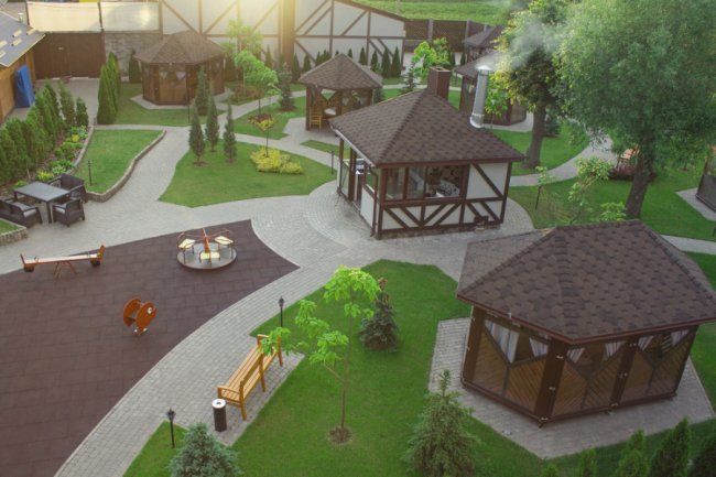 Відпочинковий комплекс «Zagorod»: критика, стереотипи та луцький сморід