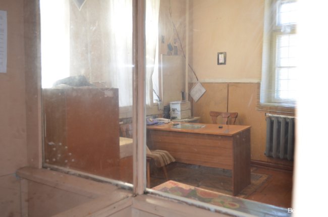 Зустрічі з рідними тільки через скло