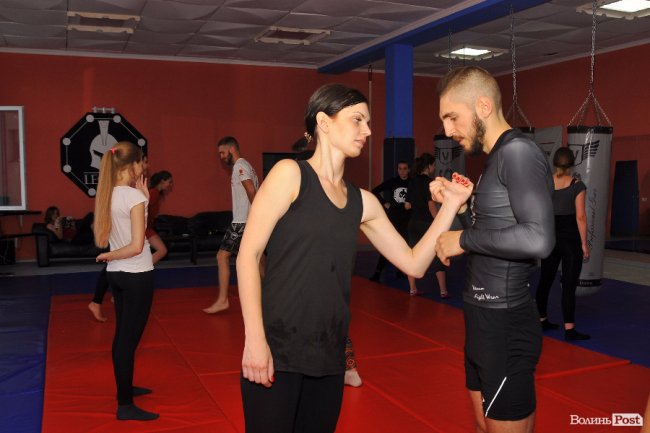 «ЛедіЛегіон»: як одночасно думати про удари і нігті