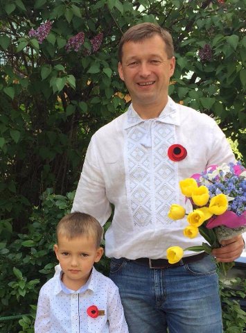 Вишивані обереги: відомі волиняни розповіли про свої вишиванки