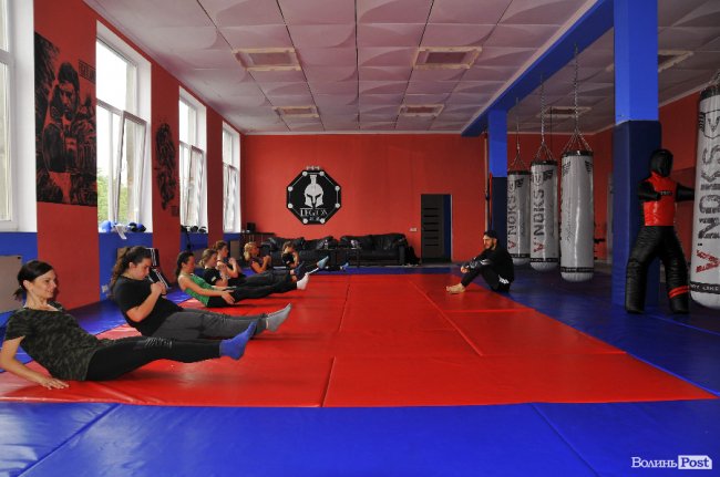 «ЛедіЛегіон»: «тарганячі бої» і «п'ятнашки»