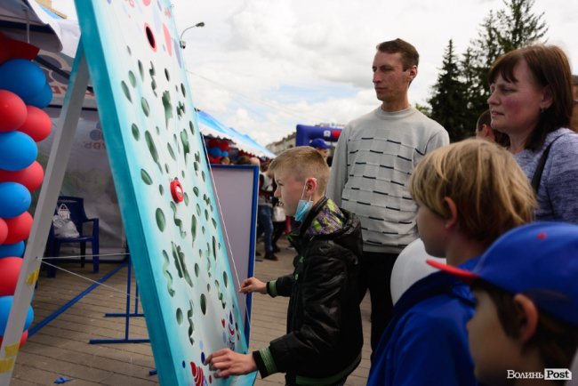 Морозива багато не буває: у Луцьку влаштували грандіозне свято найсмачніших солодощів та найяскравіших емоцій. ФОТО*