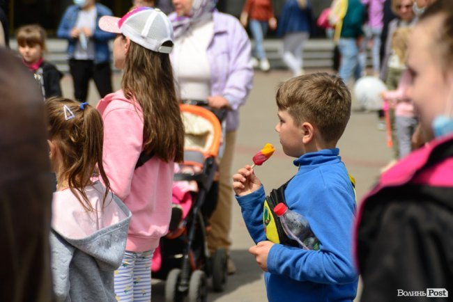 Морозива багато не буває: у Луцьку влаштували грандіозне свято найсмачніших солодощів та найяскравіших емоцій. ФОТО*