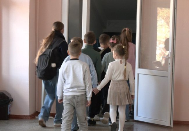 На Волині не вистачає майже 800 вчителів