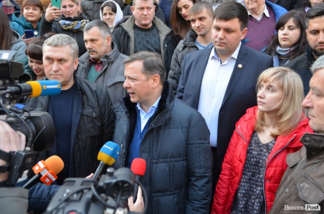 «Чому сьогодні мало корів у селі? Бо багато свиней при владі»: візит Олега Ляшка на Волинь