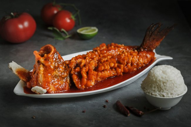 Місце, де живе Китай: як у Луцьку майже два десятки років успішно працює ресторан «Золотий дракон». ФОТО*