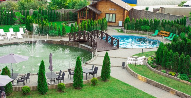 Відпочинковий комплекс «Zagorod»: критика, стереотипи та луцький сморід