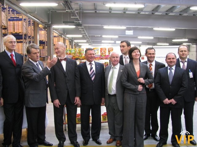 На відкритті заводу у Смолигові, 2009.