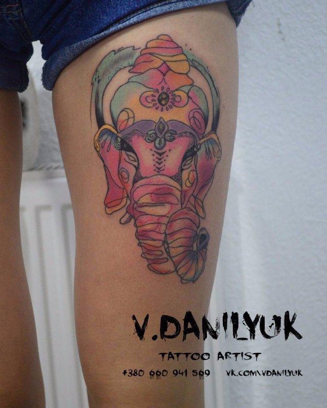 «Чоловіки приходять на сеанс та втрачають свідомість», - луцький татуювальник