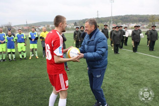 ФК «Волинь АТО»: як бійці у футбол грають