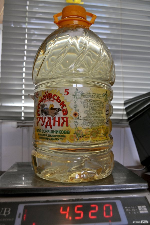 Неповний літр. Як виробники олії обманюють споживача