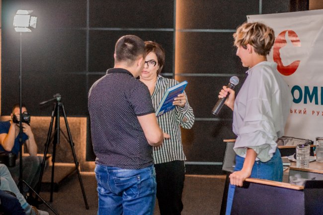 ЦИТАТНИК Олени Палагути: Я не проводила вихідні вдома, не пекла пирогів і «Наполеон»