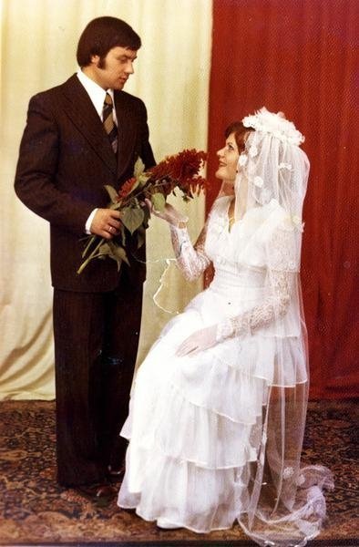 З нареченою Катериною Кобиш. 19 липня 1975 року.