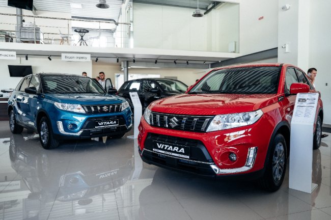 Під Луцьком відкрили нові автоцентри Suzuki та Mazda*