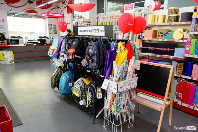 «Офіс Центр» у Луцьку – місце для вигідного шопінгу перед школою*