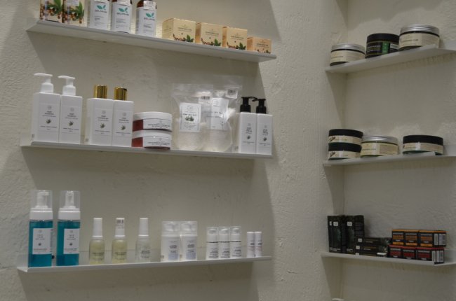 «Коноплі – це про користь для здоров'я»: у Луцьку відкрили шоурум продукції на основі канабісу* 