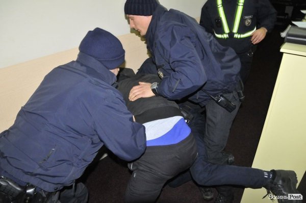 «Нічна варта»: розтрощені автівки, масова бійка і Lexus, який «доїздився»