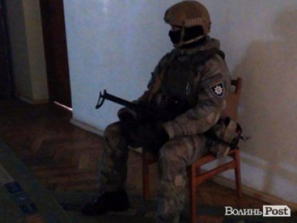 Маски-шоу: чому проводили «бурштинові» обшуки у Волиньраді