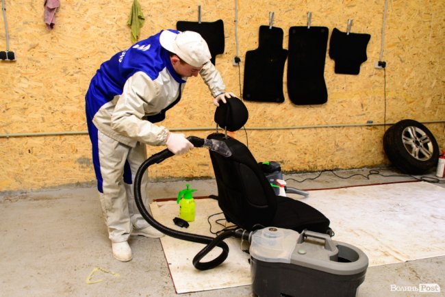 Майже стерильне авто: у Луцьку працює потужна автохімчистка «Торнадо»*