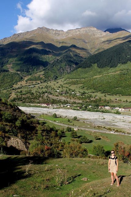 «Нотатки мандрівниці» Ірини Хом'як: легенда про мільйони троянд, фантастичне вино та грузинський Лас-Вегас