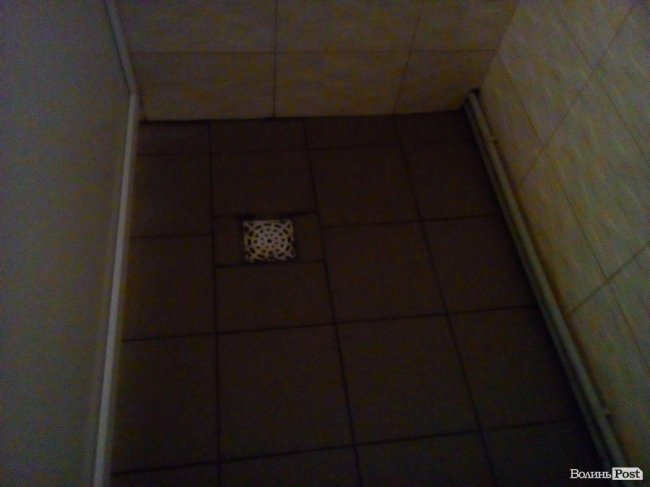 Жіночий душ