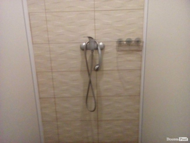 Жіночий душ