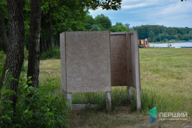 Як живе наметове містечко біля Світязя: ціни і умови проживання