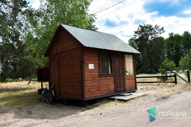 Як живе наметове містечко біля Світязя: ціни і умови проживання