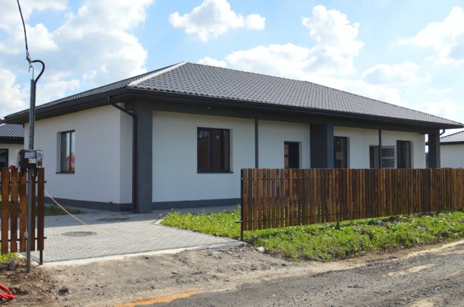 Будинок-дуплекс у Боратині